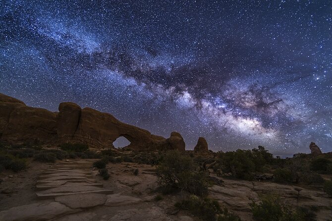 Sunset and Night Photography in Arches National Park - Essential Gear for Capturing Stunning Shots