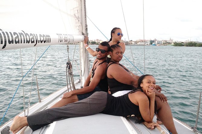 Sunset Sail by San Juan Historical Bay - Complimentary Drinks and Comfortable Sailing Experience