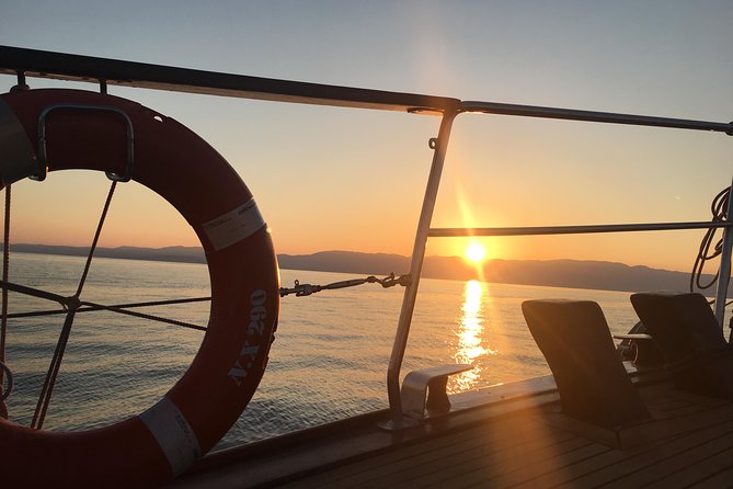 Sunset South Coast Sail Cruise With Lunch,Drinks, Optional Transfer - Cruise Details