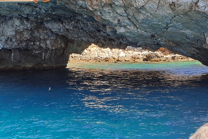 The Round of Antiparos and Despotiko Day Cruise on a Traditional Boat - Discover the Wonders of Despotiko