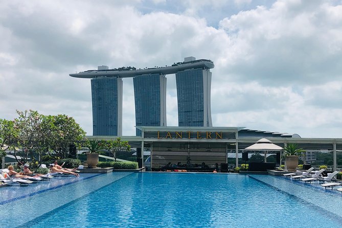 The Secrets of Singapore Walking Tour - Meeting and Pickup
