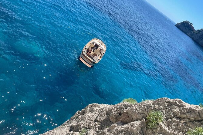 Three Hour Private Guided Tour of Capri With a Luxury Gozzo Cabin Cruiser - Cancellation Policy