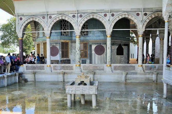 Topkapi Palace and Harem Guided Tour With Skip-The-Line Tickets - Tour Overview and Highlights