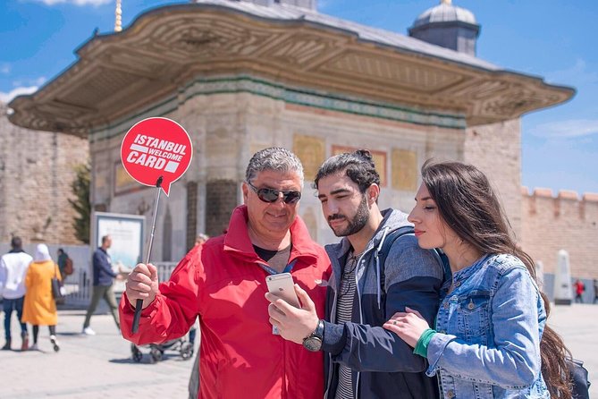 Topkapi Palace Highlights Tour With Audio Guide App - Notable Rooms and Exhibits