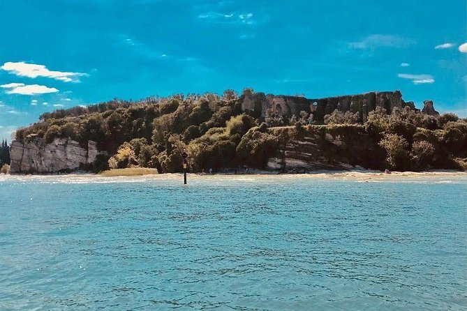 Tour in Boat From Sirmione to Isola Del Garda - Route and Sightseeing