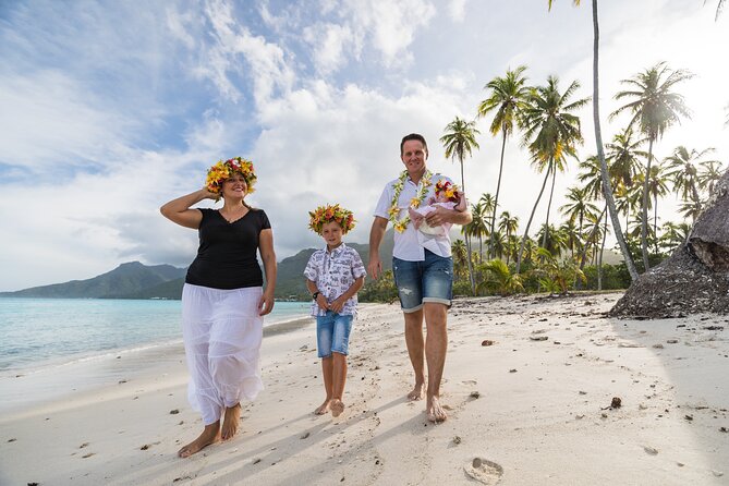 Unique and Memorable Private Photo Session in the Heart of Moorea Combo Terre-Mer - Professional Photographer