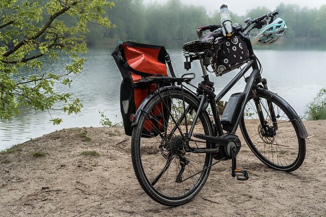 Vegan Bike Tour (Min.4) - Meeting and Pickup Information