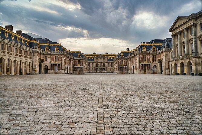 Versailles Palace, Gardens, Trianon & Grand Canal Park Multiple Option Tour - Guided Tour of the Hall of Mirrors
