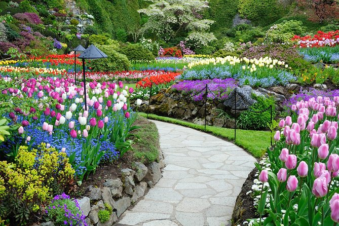 Victoria and Butchart Gardens Day Trip From Vancouver - Scenic Ferry Ride and Landmarks in Victoria