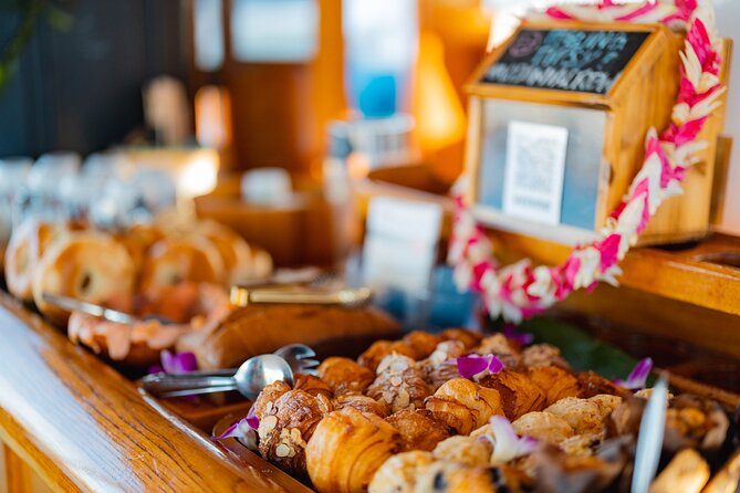 Vida Mia Morning Coffee Cruise - Yacht Information