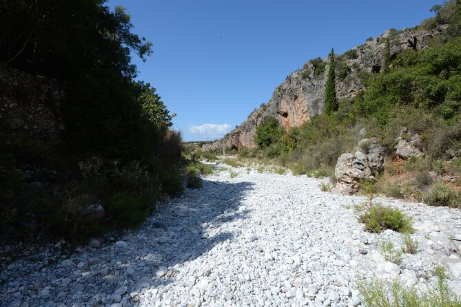 Viros Gorge Hike - Meeting and Pickup Details