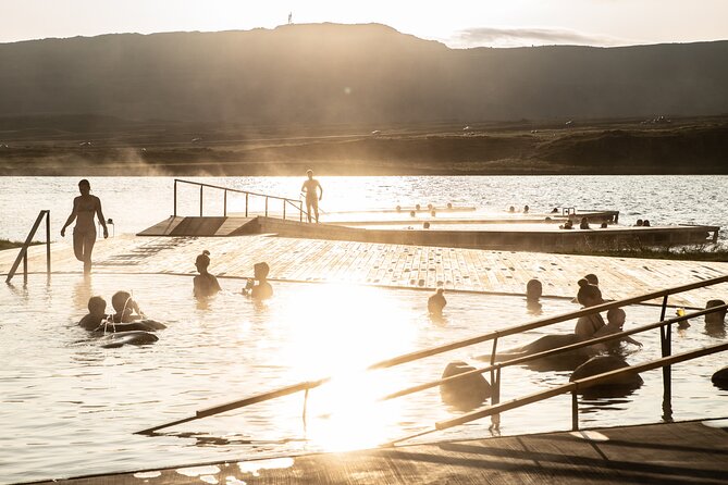Vök Baths Admission - On-site Facilities and Amenities