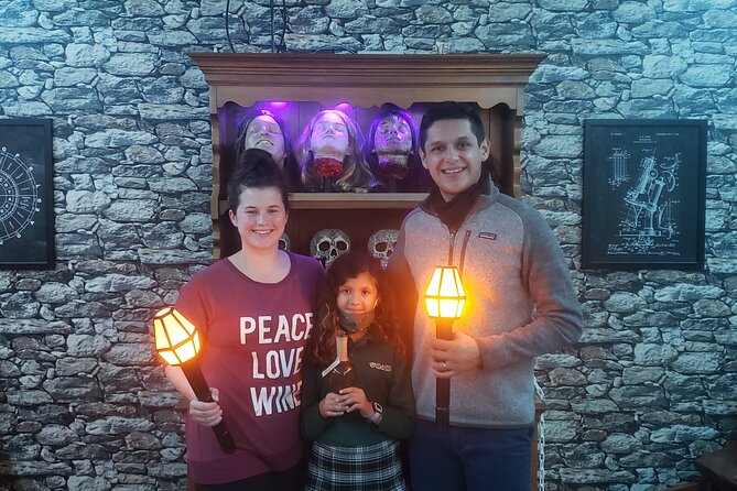 Weird Science Interactive Escape Room in Northfield, New Jersey - Meeting and Pickup
