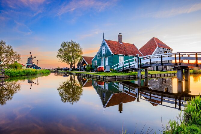 Zaanse Schans: Self-Guided City Walking Tour With Audio Guide - Pricing and Guarantee