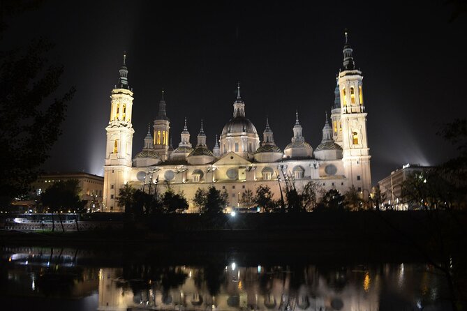 Zaragoza Scavenger Hunt and Best Landmarks Self-Guided Tour - Entry Fees, Food, and Drinks