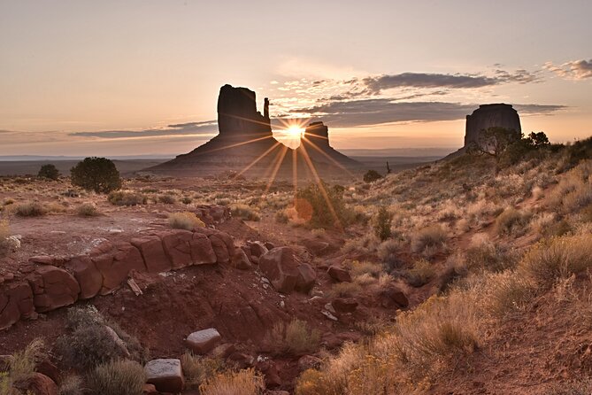 3.0 Hours of Monument Valleys Sunrise or Sunset 44 Tour - Good To Know