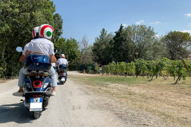 3 Hour Vespa Tour - The Charming Castles of Arcevia