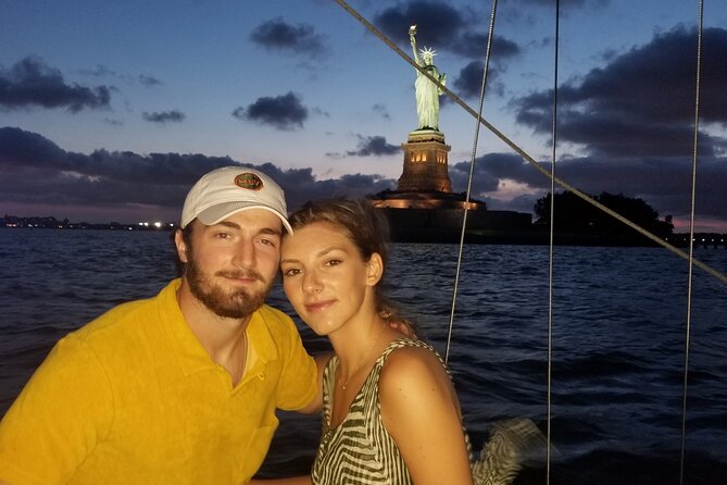 1 Hour Private Charter in New York Harbor for up to 6 People - Meeting Points
