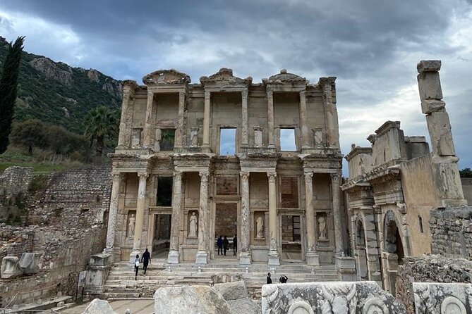 2-Day MINI Group Tour of Ephesus and Pamukkale From Kusadasi - Meeting Point and Duration