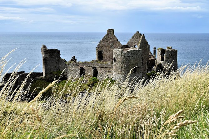 2-Day Northern Ireland Rail Tour: Belfast, Antrim Coast, and Giants Causeway - Reviews