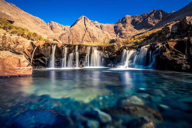 2-Day Tour to Isle of Skye, The Fairy Pools & Highland Castles - Positive Feedback on Guides