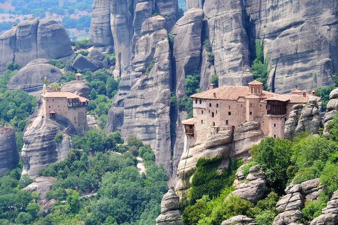 2-Day Trip to Delphi and Meteora From Athens - What to Expect on the Tour