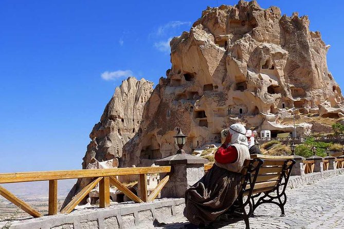 2 Days - Cappadocia Tour From Istanbul With Optional Hot Air Balloon Flight - Accommodation and Transportation