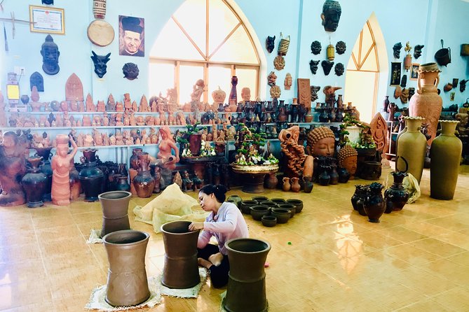 2 Days Private Guided Tour to Mui Ne From Nha Trang Included Lunch - Bau Truc Pottery Village Experience