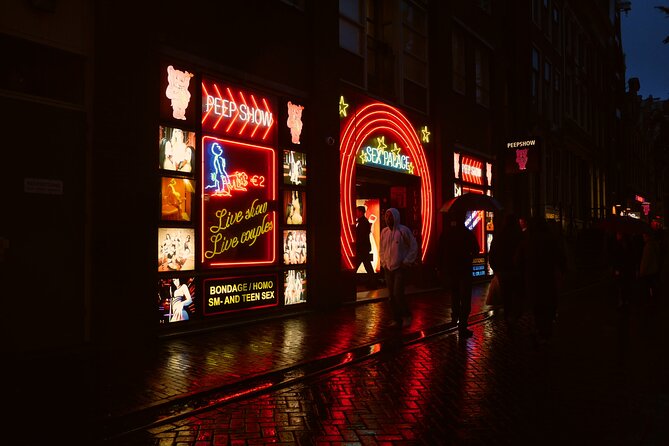 2-hour Red Light District and Old Town Walking Tour in Amsterdam - Tour Highlights