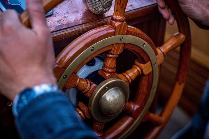 2-Hour Unique Amsterdam Dinner Cruise on a Historic Saloon Boat - Reviews