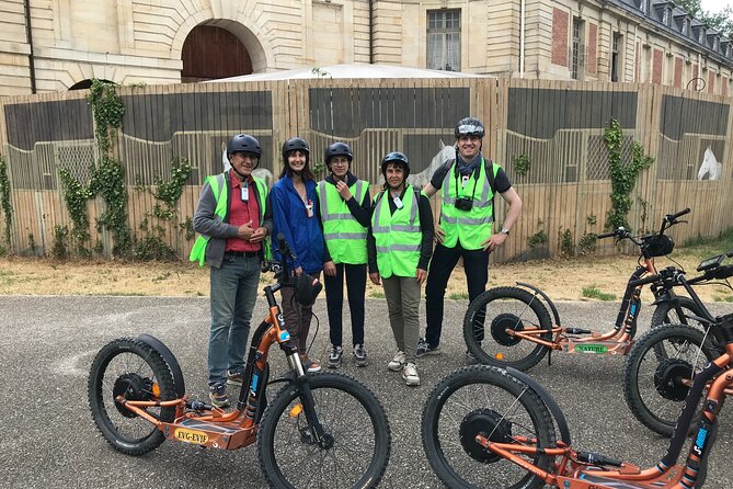 2 Wheel Electric Tour Street Art in Versailles - Exploring Versailles on Two Wheels