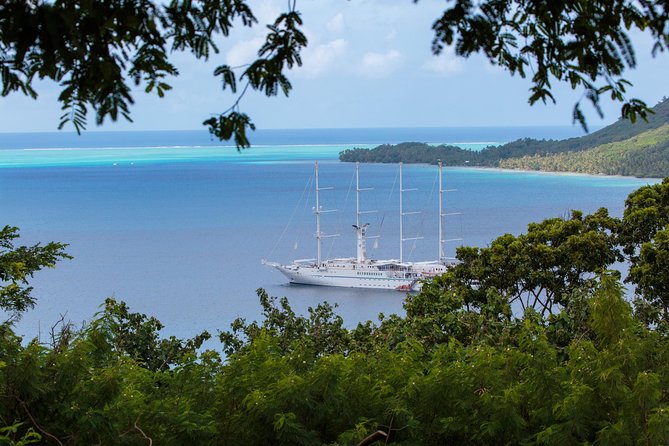 4x4 Jeep Safari Tour in Bora Bora - Snorkeling and Land Tours