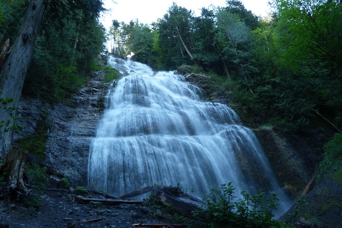 5-Day Rocky Mountains Coho Tour From Vancouver Finish Banff - Luggage Restrictions