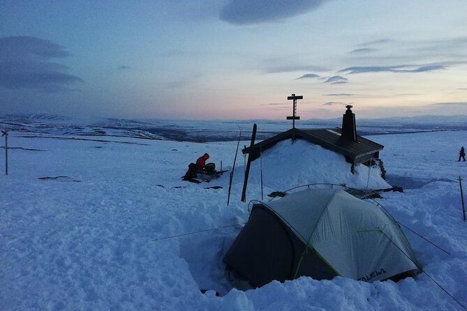 5-Day Ski Touring Expedition Between Sweden and Norway - Accommodation and Meals