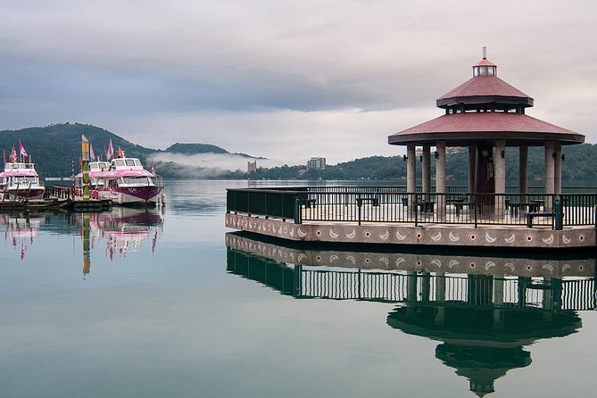 6-Day Taiwanese Island Excursion (Sun Moon Lake and South& Eastern Taiwan) - Day 2: Discovering Kaohsiung - Taiwans Largest Port City