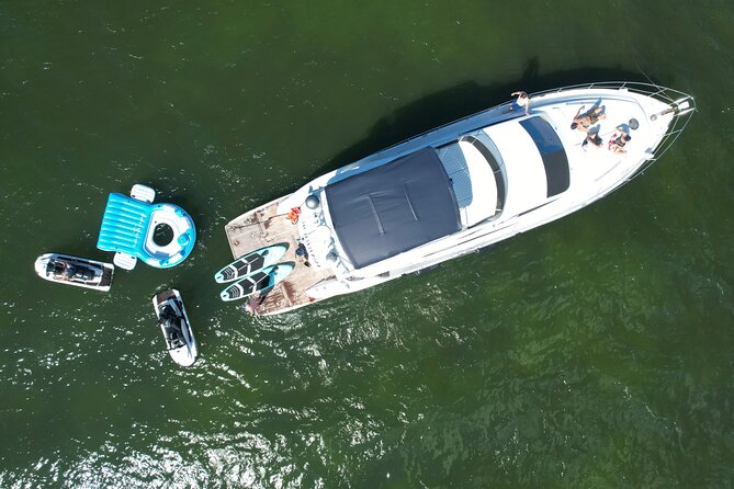 65ft Yacht Charter in Miami - Meeting and Pickup Information