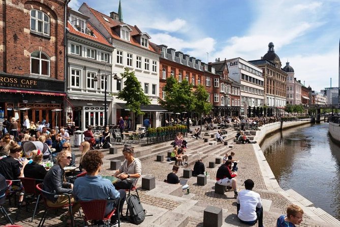 Aarhus Private Transfer From Aarhus City Centre to Aarhus Airport - Meeting and Pickup