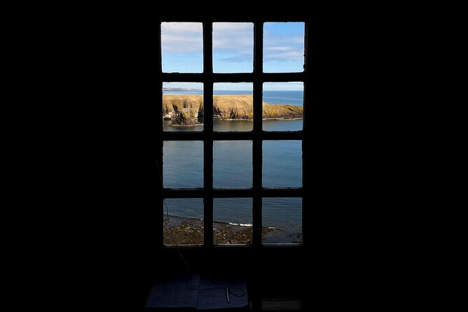 Aberdeen & Shire Castle & Distillery Private Group One Day Tour - Meeting and Pickup Details