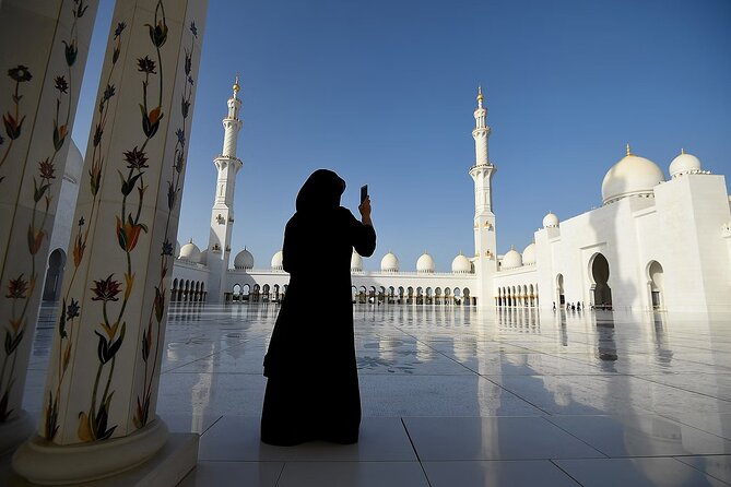 Abu Dhabi Full Day City Tour From Dubai - Tour Itinerary and Sight Experiences