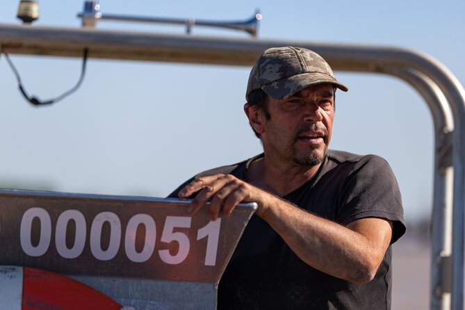 Accompany the Last Professional Fisherman of Bordeaux (On the Garonne) - Preserving the Legacy of Professional Fishing