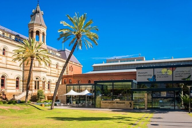 Adelaide Airport Transfers : Adelaide City to Airport ADL in Luxury Car - No Refund for Last-Minute Cancellations