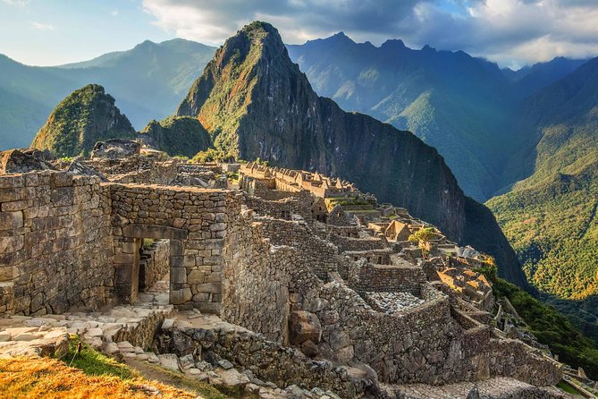 Admission Ticket to Machu Picchu Upper Circuit - Selecting Date and Travelers