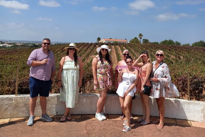 Albufeira Tour: Wine Tasting and Chicken Piripiri Lunch - Chicken Piripiri Lunch