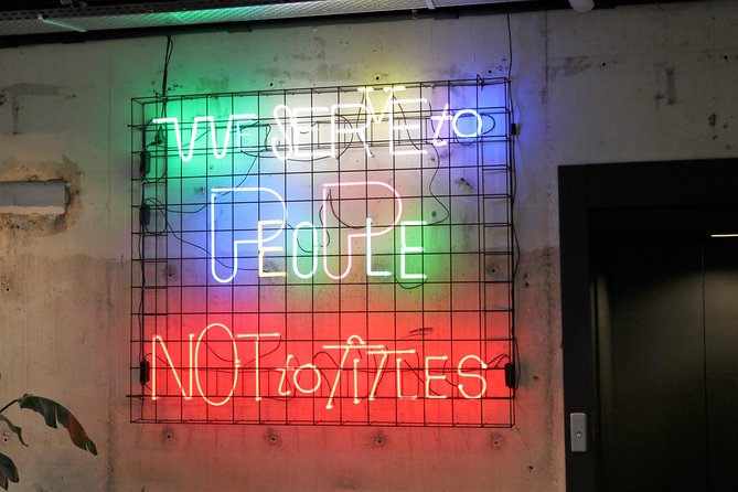 Amsterdam LGBTQ Nightlife Small-Group Tour With Local Guide - Reviews and Ratings
