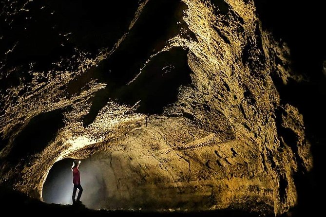 Angra Do Heroismo Private Full-Day Underground Tour  - Angra Do Heroísmo - Discover Algar Do Carvão Lava Tube