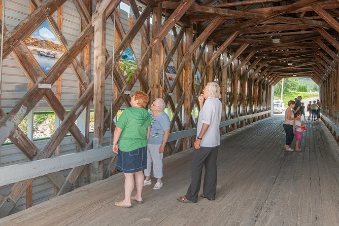 BACK COUNTRY OF THE FJORD AND THE NATIONAL PARK - Saguenay Guided Tours - Accessibility Concerns