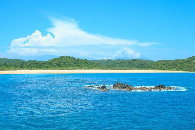 Bays of Huatulco and Snorkeling on a Double Decker Catamaran - Common Questions