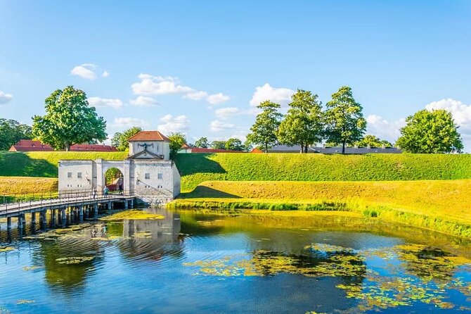 Beautiful Copenhagen - Walking Tour for Couples - Historical Landmarks