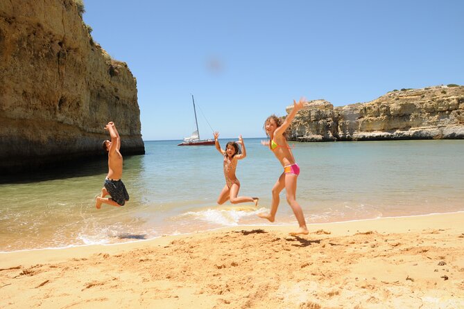 Benagil Cave & Beach BBQ - Meeting Point