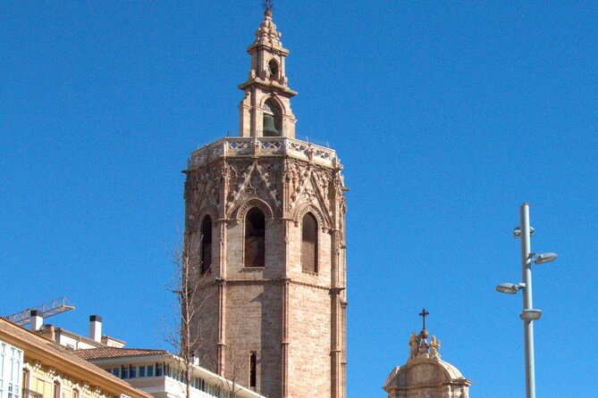 Between Two Gates: A Self-Guided Audio Tour in Valencia - How to Access the Audio Tour